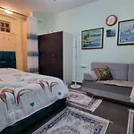 Edis\'S Corner