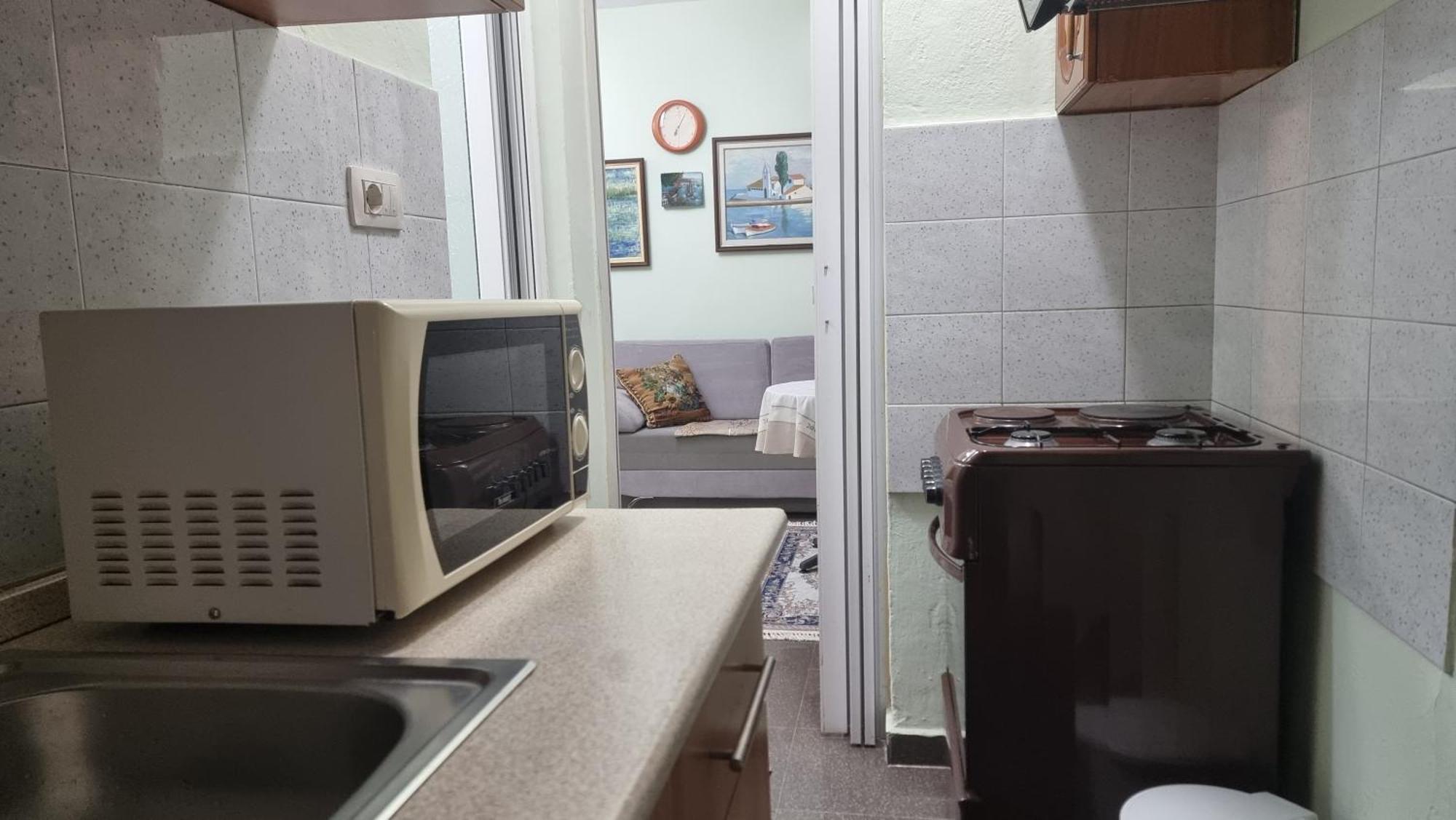 Edis's Corner Apartament *
